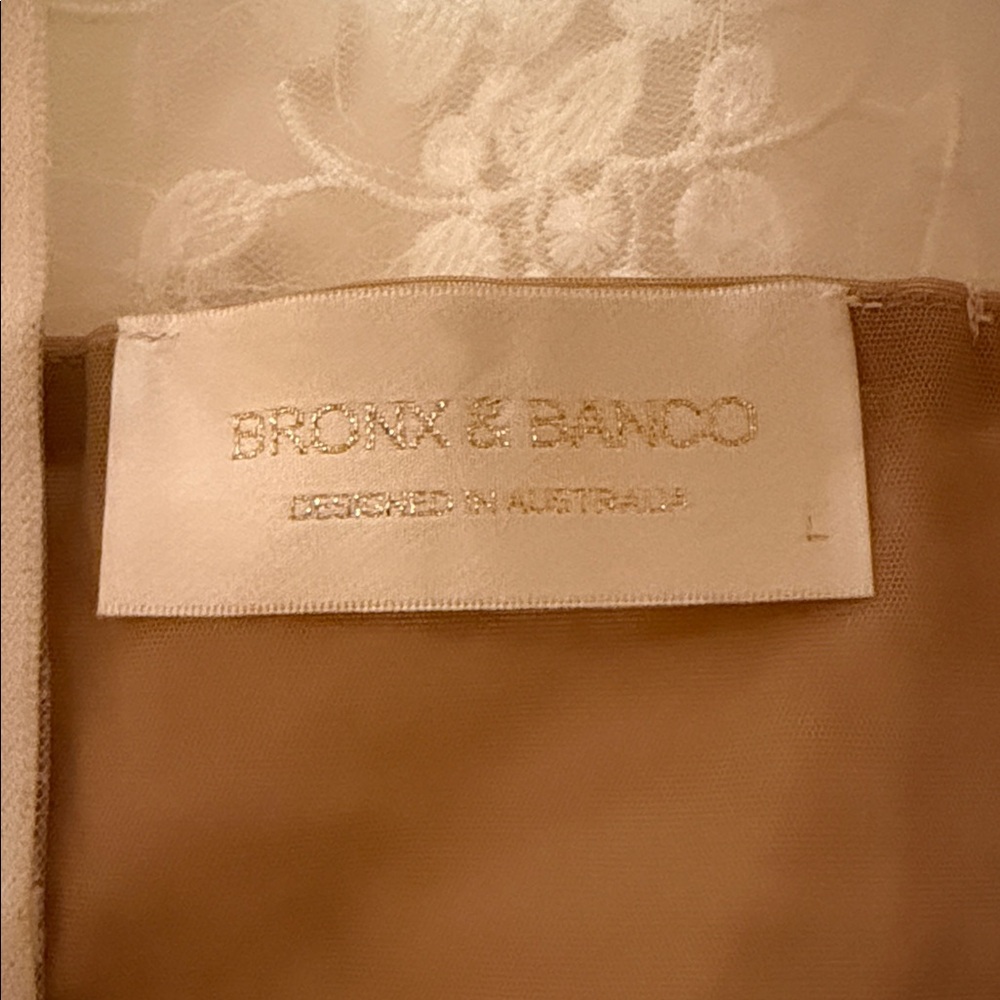 Bronx and Banco White Lace Two Piece Set - Picture 2 of 7
